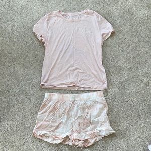 Victoria’s Secret pajama set in like new condition